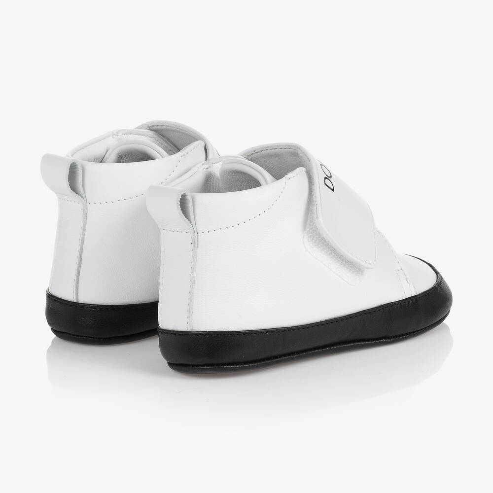 Dolce & Gabbana-White Leather Logo Baby Shoes | Childrensalon