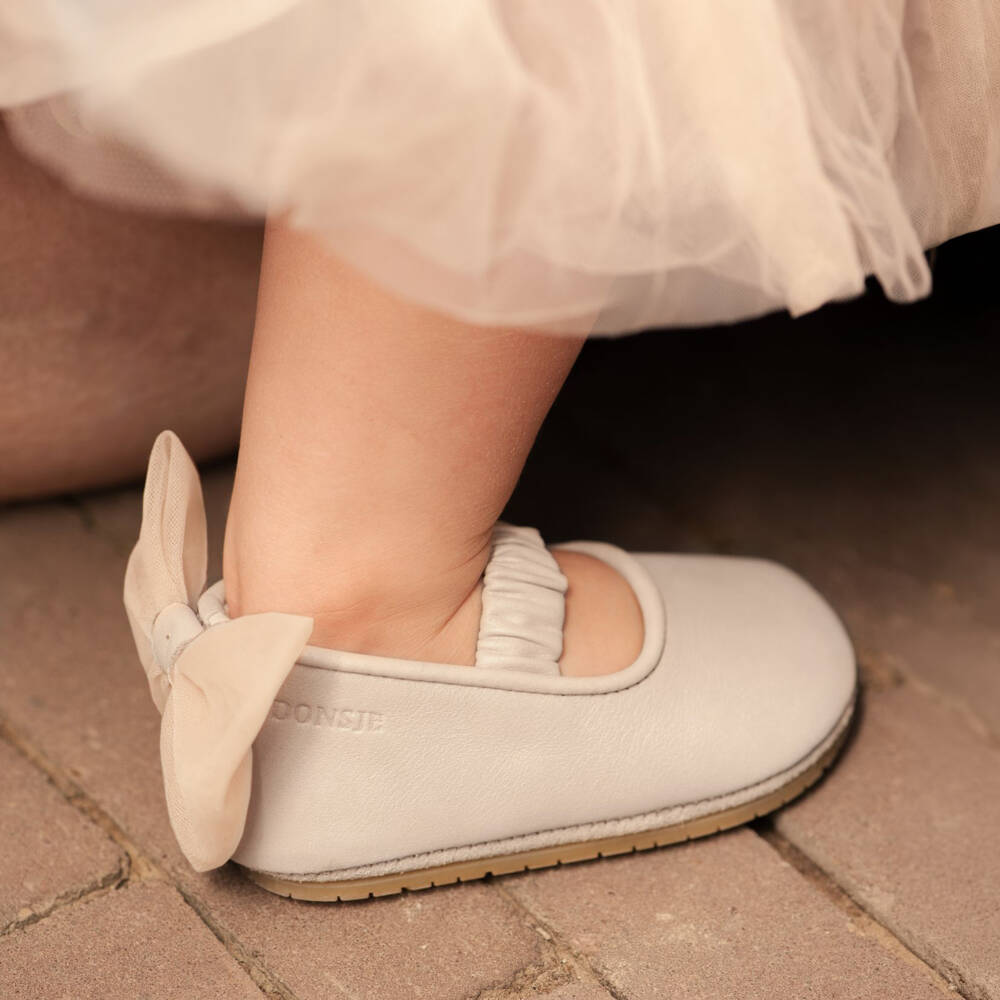 Donsje-حذاء باليرينا جلد بفيونكة تول لون زهري للبنات الرضع | Childrensalon