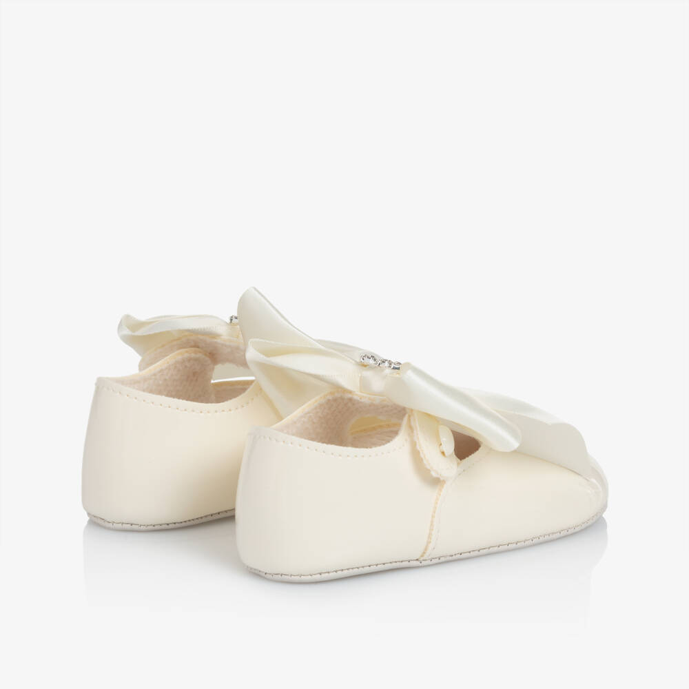 Early Days-Туфельки кремовые лаковые с бантом и сердцем из страз для малышек | Childrensalon