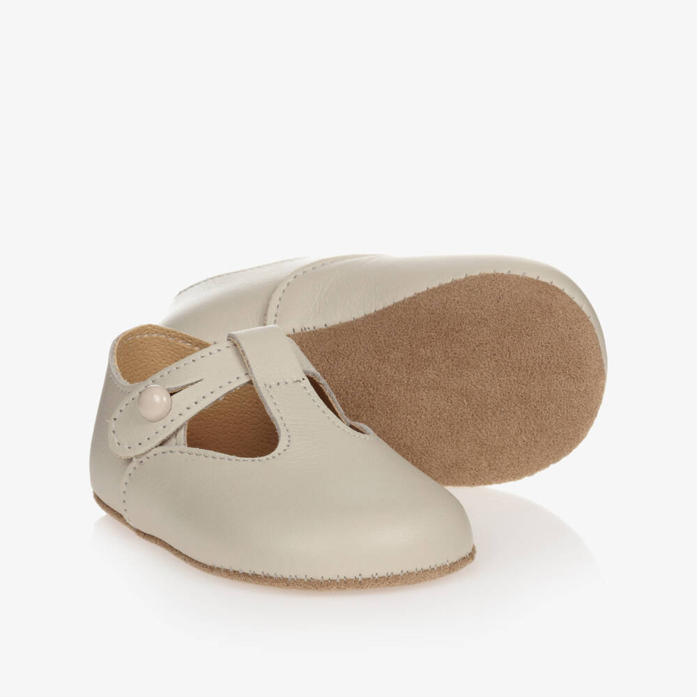 Early Days-Кремовые кожаные пинетки | Childrensalon