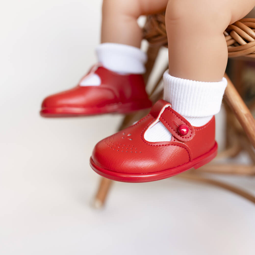 Early Days-حذاء بسيّر لمرحلة بدء المشي لون أحمر | Childrensalon