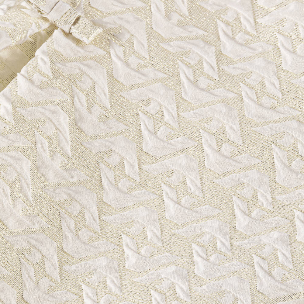 Emporio Armani-Платье кремово-золотое с логотипом Eagle и бантами для малышек | Childrensalon