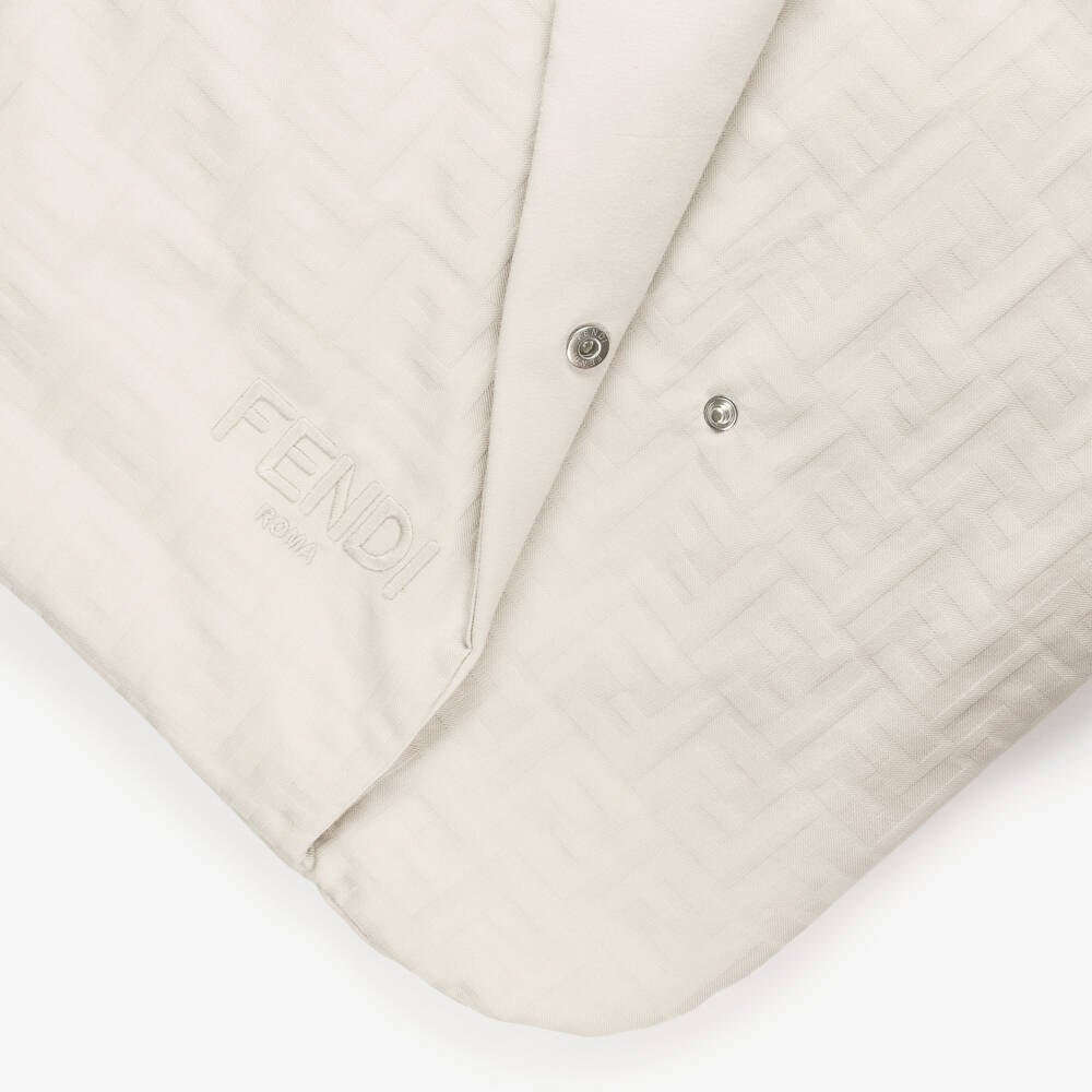 Fendi-Beige Cotton Jacquard FF Logo Nest (80cm) | Childrensalon