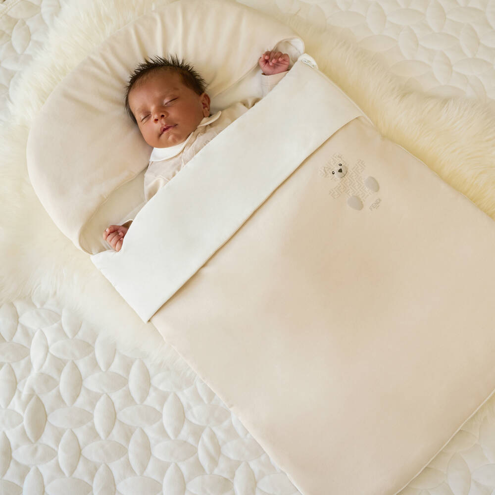 Fendi-Beige Cotton Jersey Fendi Bear Nest (78cm) | Childrensalon