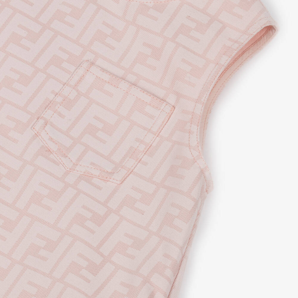 Fendi-فستان دنيم بنقشة شعار FF لون زهري | Childrensalon