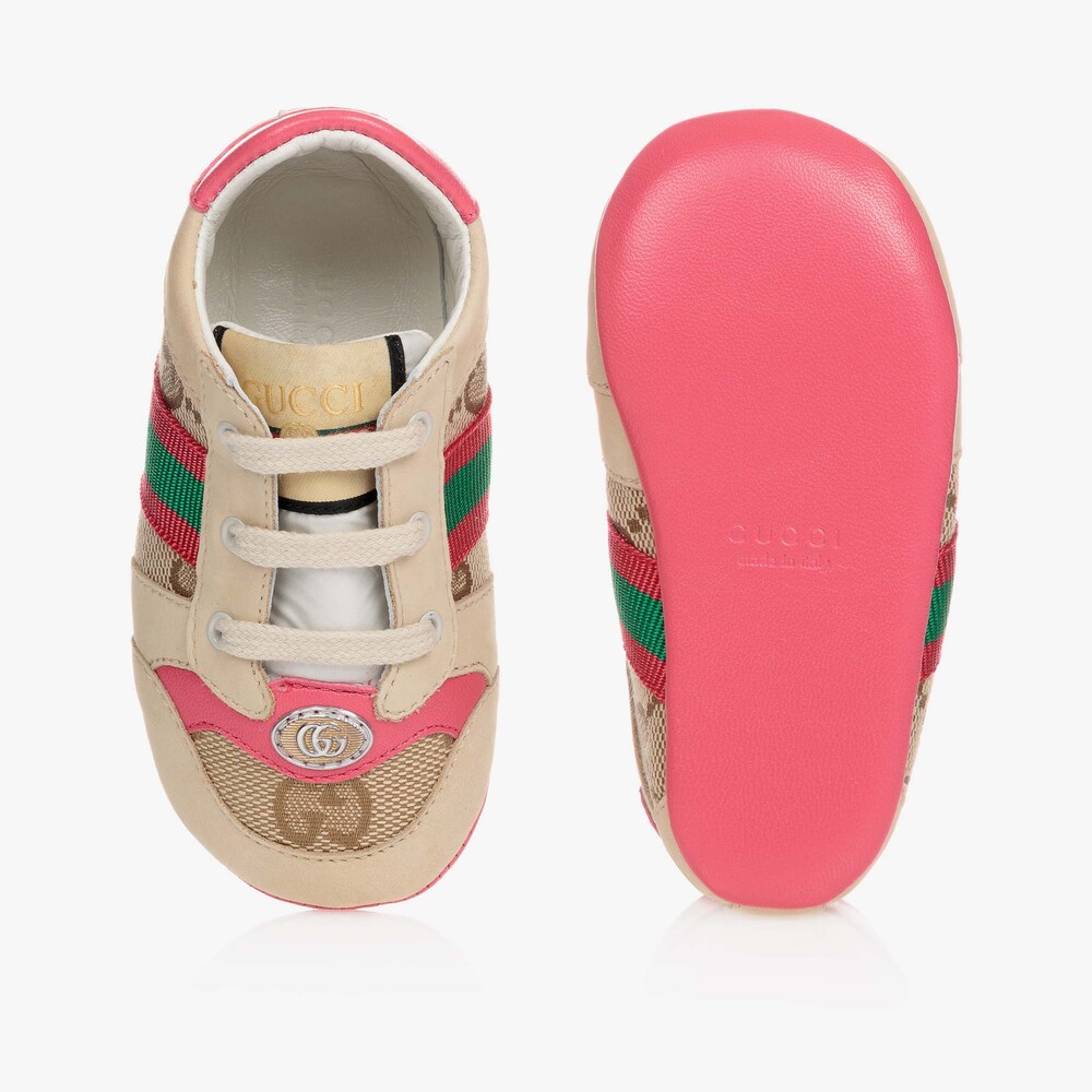 Gucci-حذاء لمرحلة قبل المشي كانفاس لون بيج للمولودات | Childrensalon