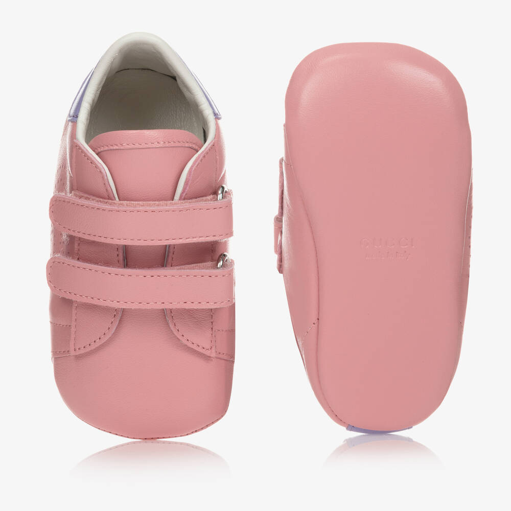 Gucci-ترينرز جلد لون زهري للمولودات | Childrensalon