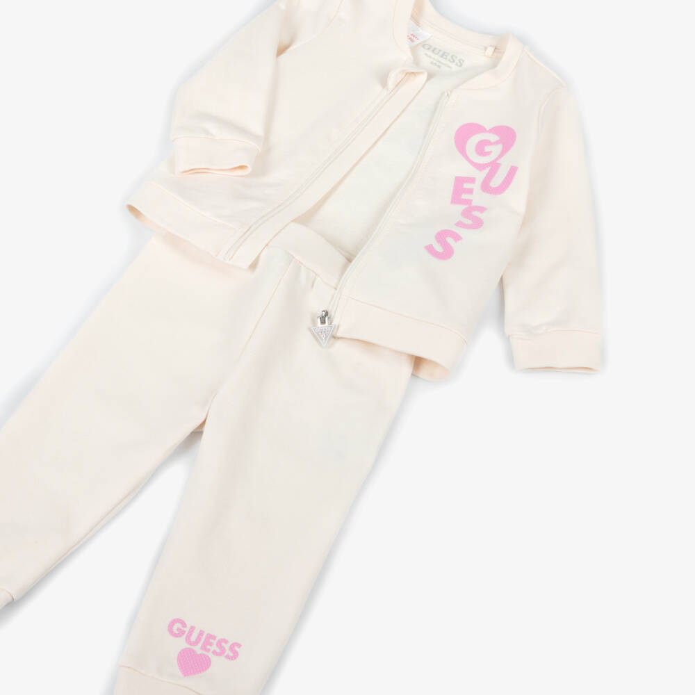 Guess-طقم رياضي قطن عضوي لون زهري وعاجي للبنات الرضع | Childrensalon