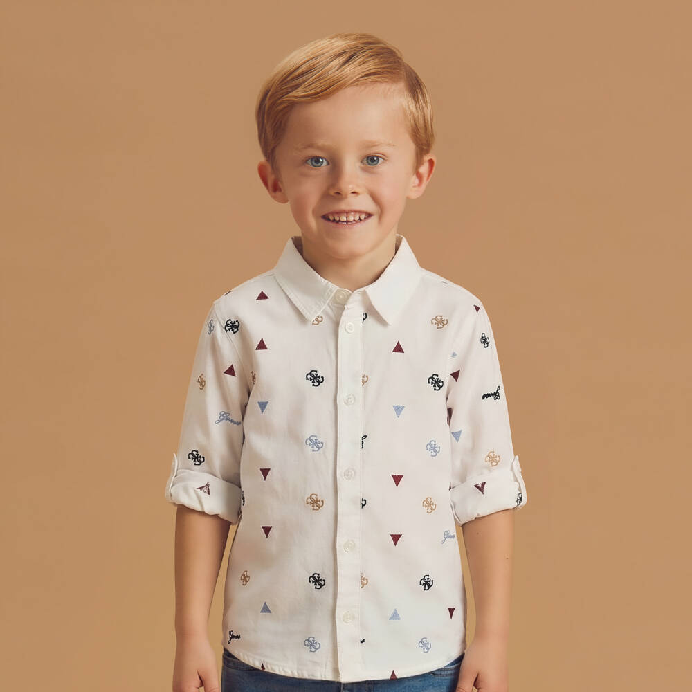 Guess-Рубашка кремовая хлопковая с вышитыми логотипами для мальчиков | Childrensalon