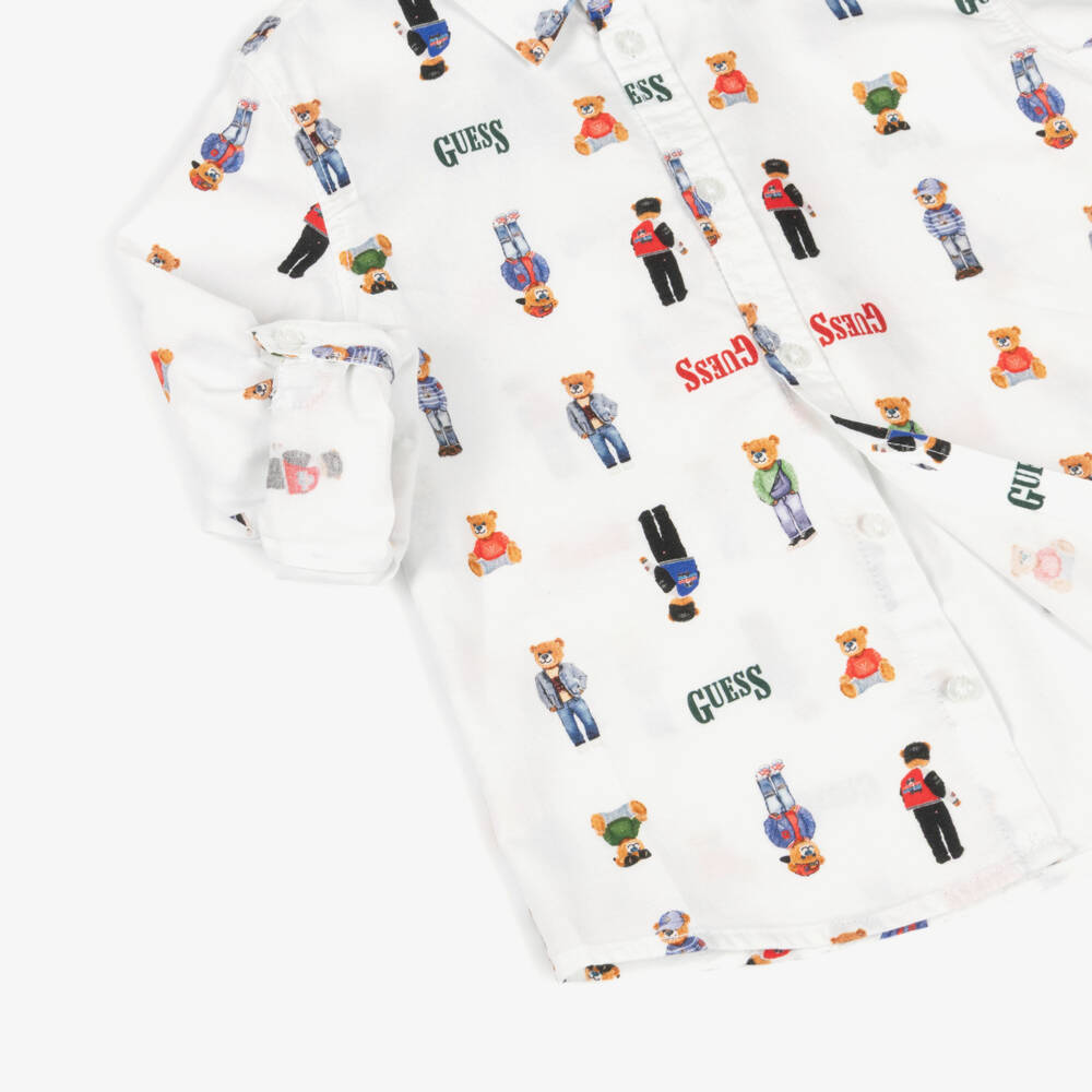 Guess-قميص قطن أوكسفورد بطبعة دب وشعار لون أبيض للأولاد | Childrensalon