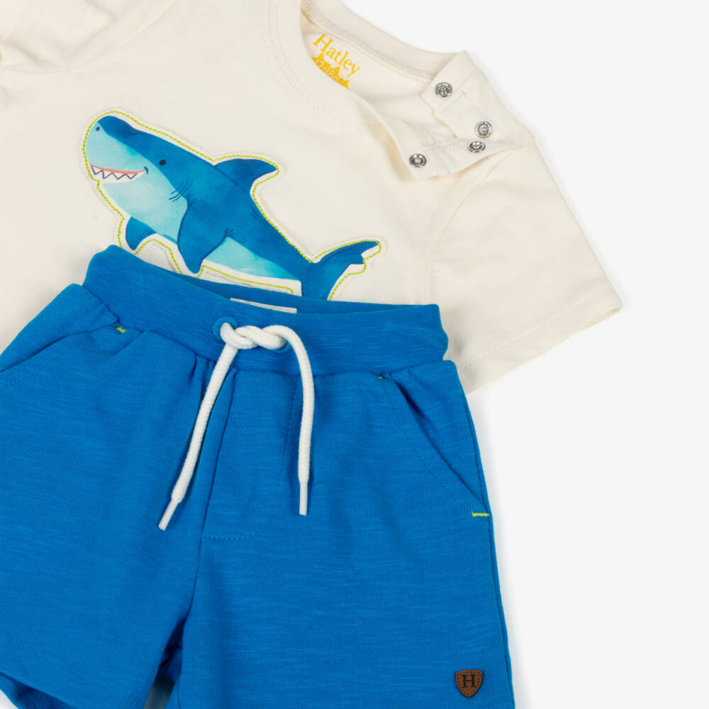 Hatley-Boys Ivory & Blue Cotton Shorts Set with Shark Appliqué | Childrensalon