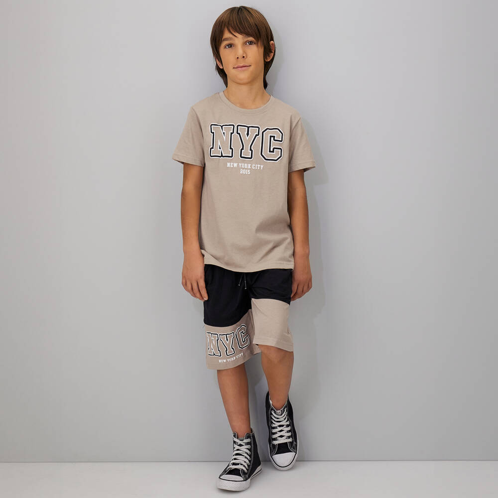 iDO-طقم شورت قطن لون بيج وأسود للأولاد | Childrensalon