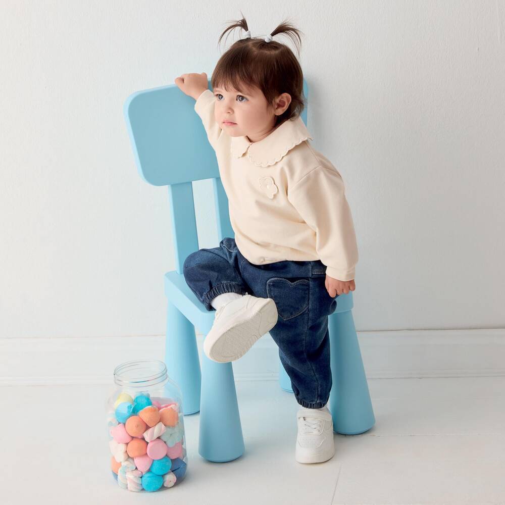 iDO-Girls Dark Blue Denim Jeans with Heart-Shaped Pockets | Childrensalon