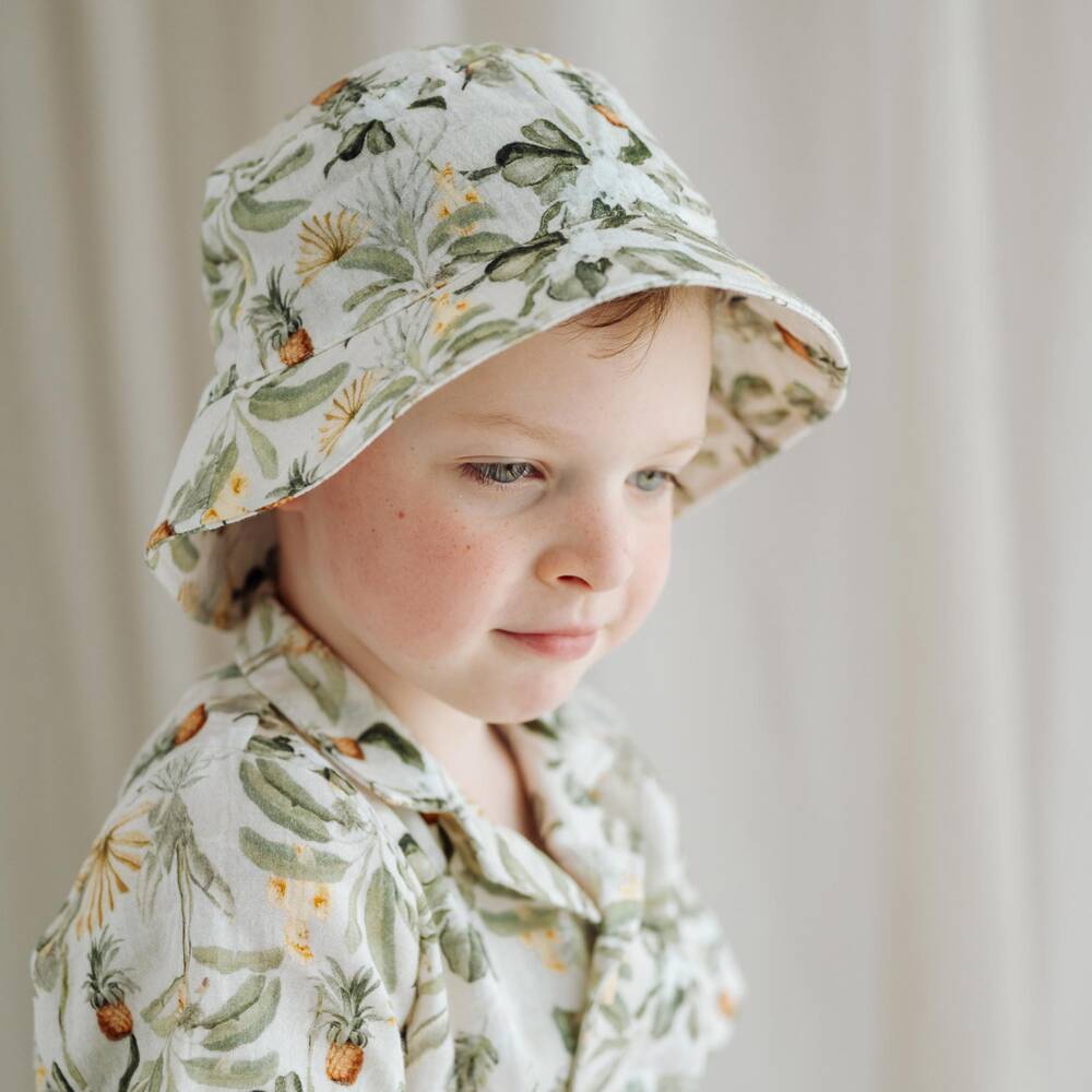 Jamiks-Boys Beige & Green Tropical Print Cotton Bucket Hat | Childrensalon