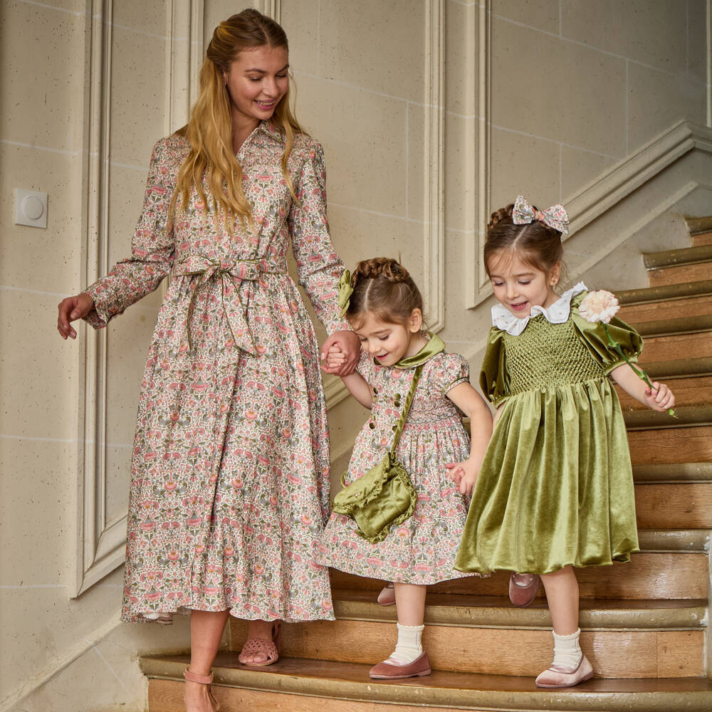 Kidiwi-Сумочка через плечо зеленая из бархата с ручной вышивкой для девочек (19см) | Childrensalon