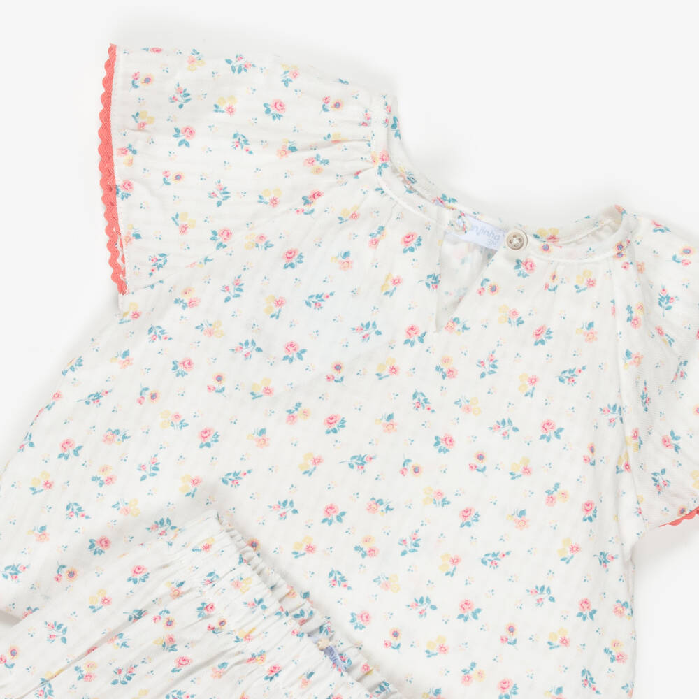 Laranjinha-Baby Girls White & Pink Floral Cotton Shorts Set | Childrensalon