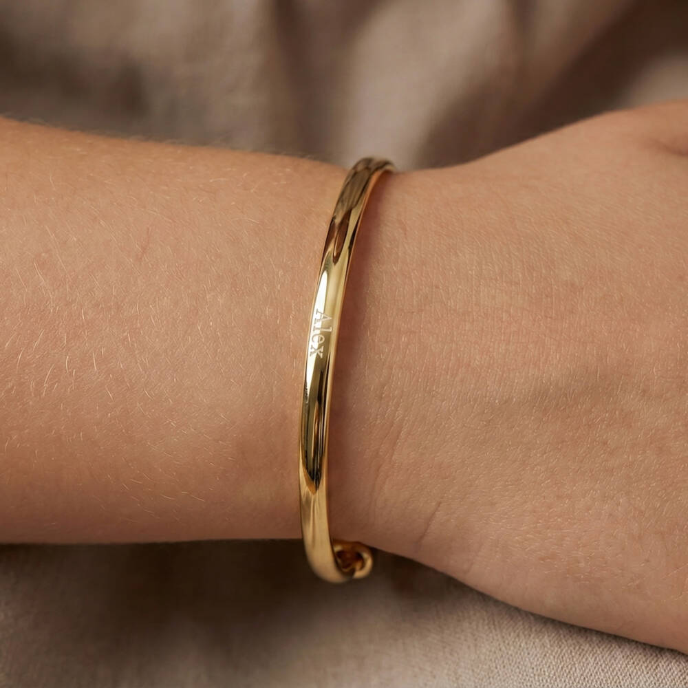 Little Star-Personalised 9ct Yellow Gold Bangle | Childrensalon