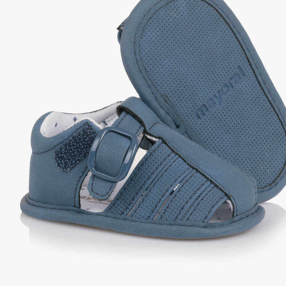 Mayoral Newborn-صندل جلد صناعي لون أزرق للأولاد الرضع | Childrensalon