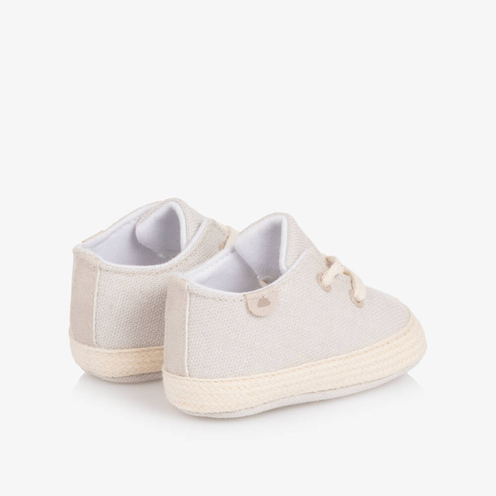 Mayoral Newborn-حذاء لمرحلة قبل المشي كانفاس لون بيج داكن للأولاد الرضع | Childrensalon