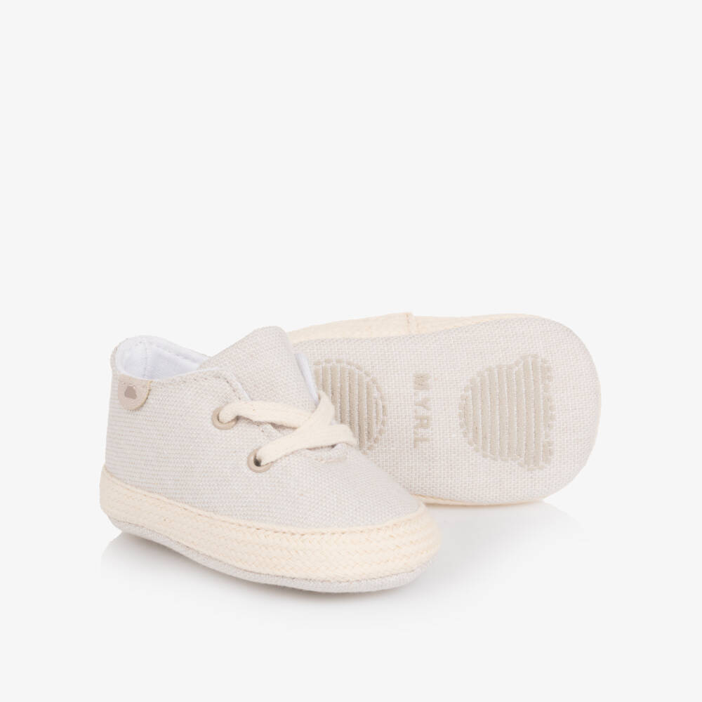 Mayoral Newborn-حذاء لمرحلة قبل المشي كانفاس لون بيج داكن للأولاد الرضع | Childrensalon