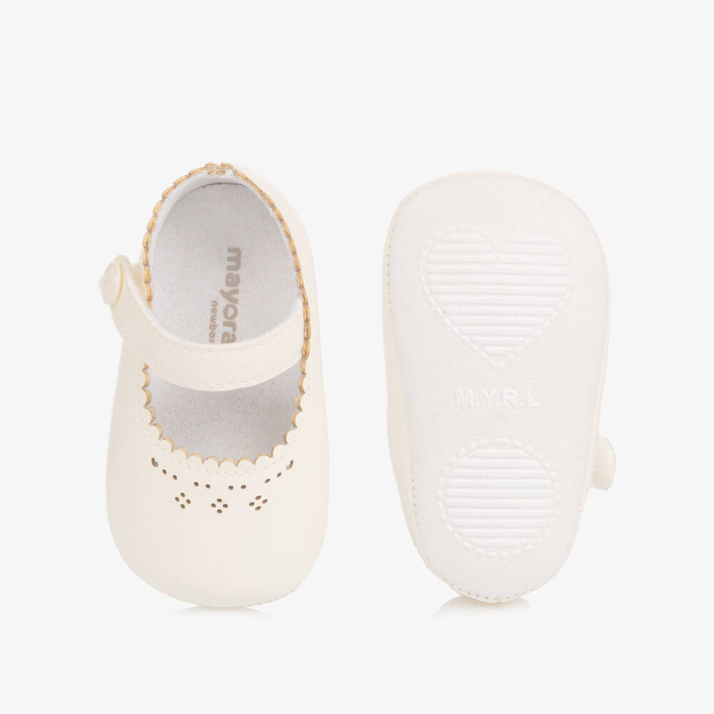 Mayoral Для новорожденных-Baby Girls White Faux Leather Pre-Walker Shoes with Cutwork | Childrensalon
