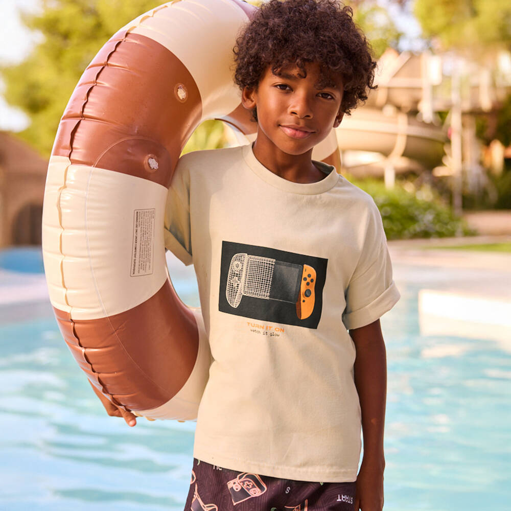 Mayoral Нукутаваке-Футболка бежевая с графикой из хлопка для мальчиков | Childrensalon