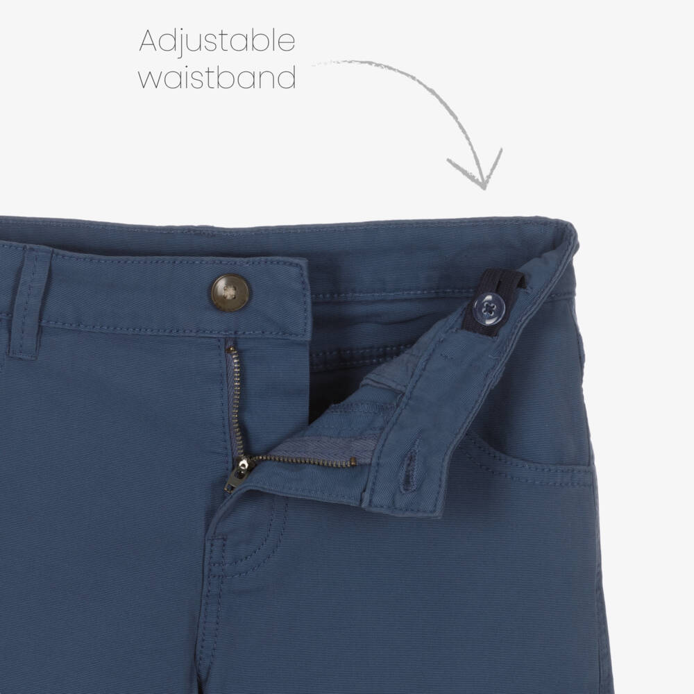 Mayoral Нукутаваке-Шорты карго синие из хлопка для мальчиков | Childrensalon