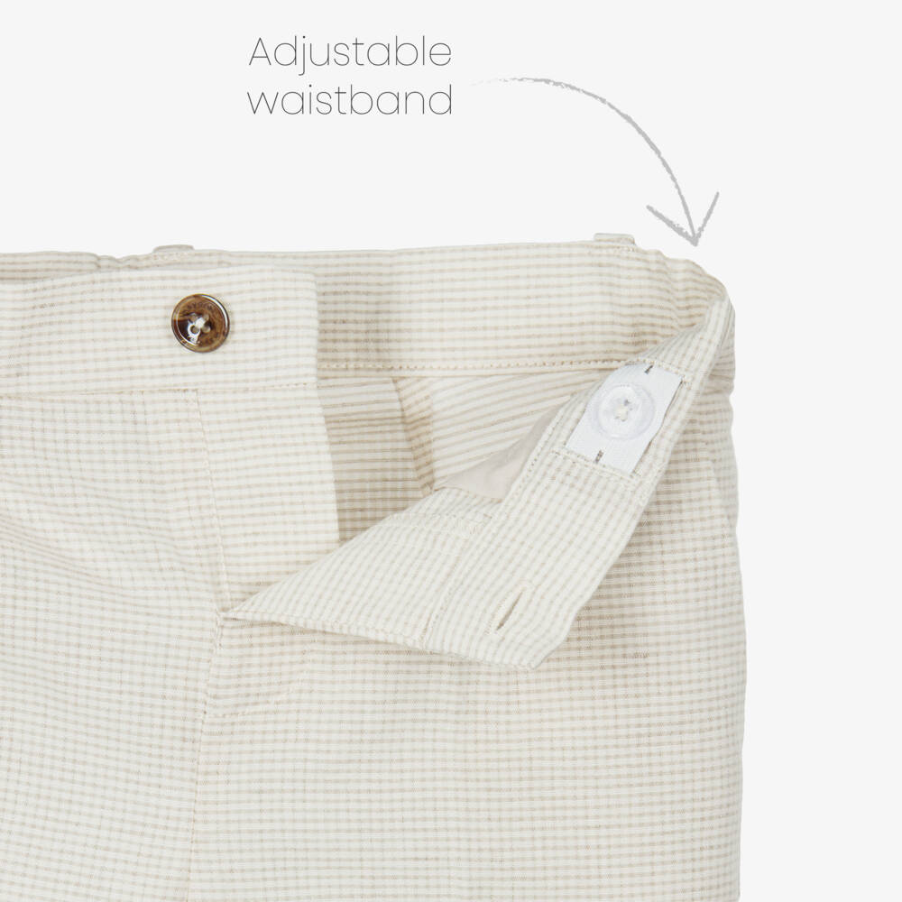 Mayoral-Шорты кремовые в клетку из хлопка с тремя карманами для мальчиков | Childrensalon