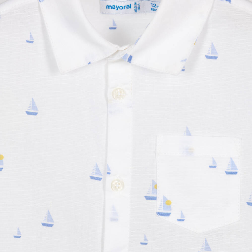 Mayoral-Рубашка белая из хлопка с синими парусниками для мальчиков | Childrensalon