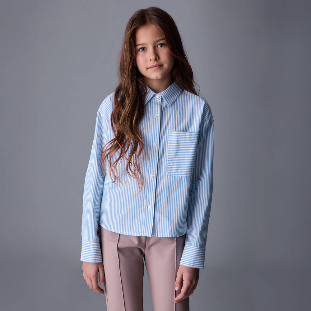 Mayoral-Рубашка бело-голубая в полоску из хлопка с нагрудным карманом для девочек | Childrensalon