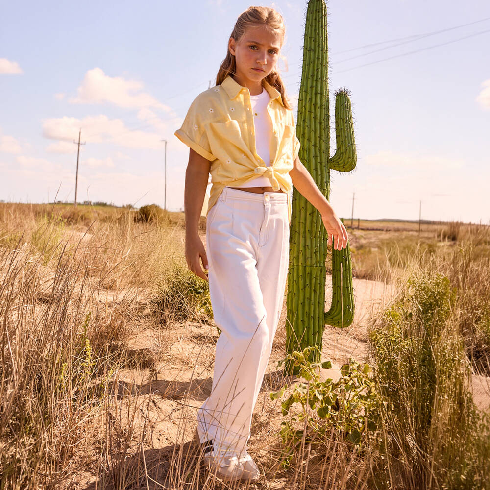 Mayoral-بنطلون جينز بأرجل واسعة لون عاجي للبنات | Childrensalon