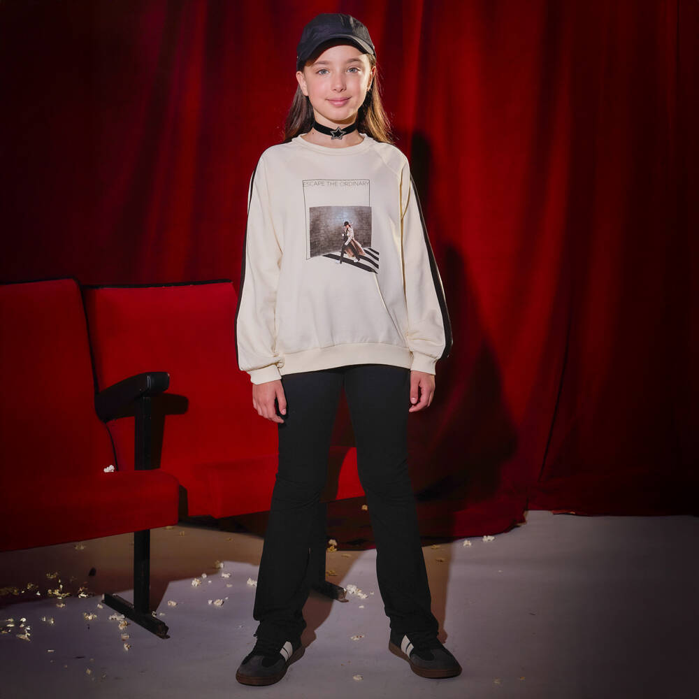 Mayoral-طقم ليقنز وسويتشيرت لون أسود وعاجي للبنات | Childrensalon