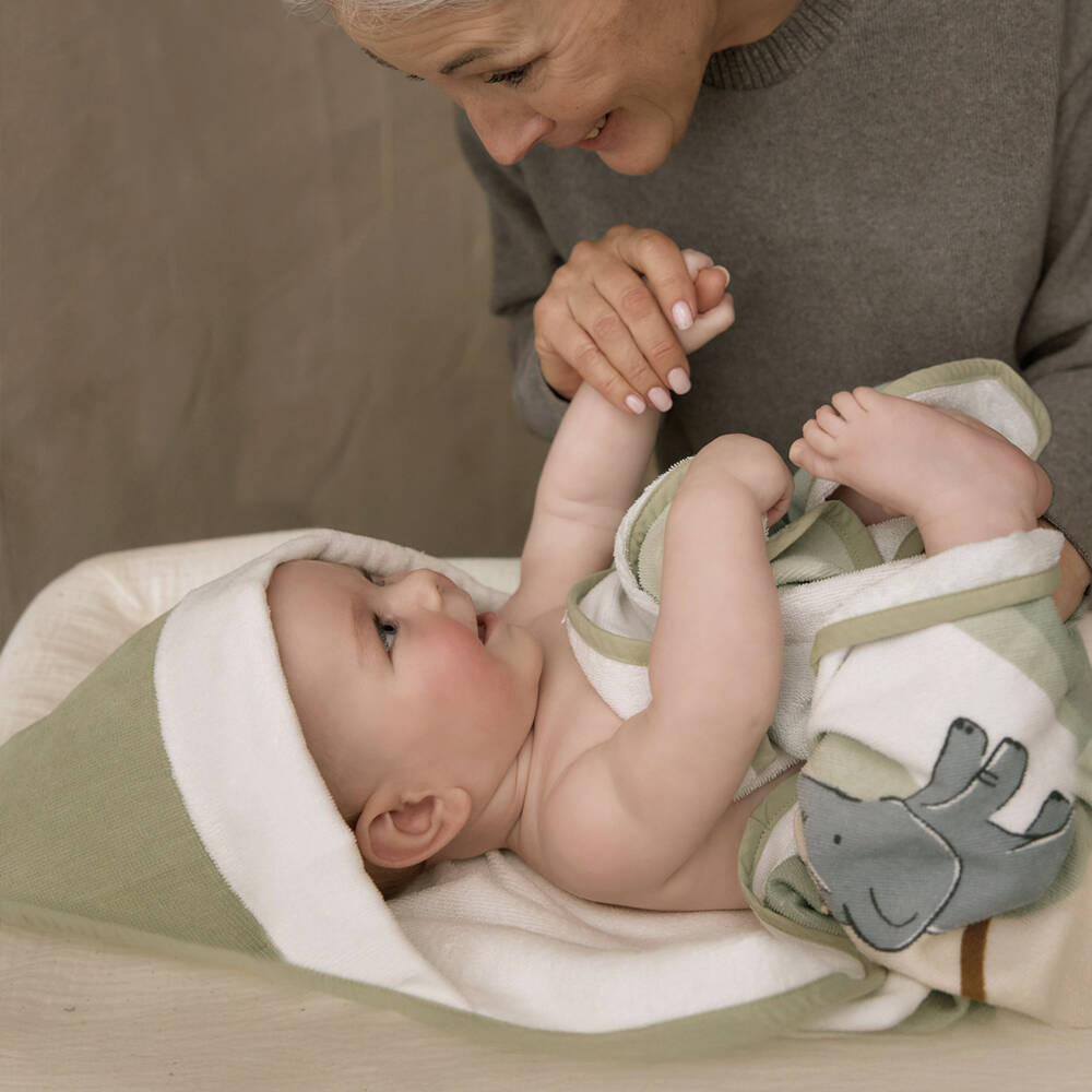 Mayoral Для новорожденных-Green & White Safari Hooded Baby Towel (83cm) | Childrensalon