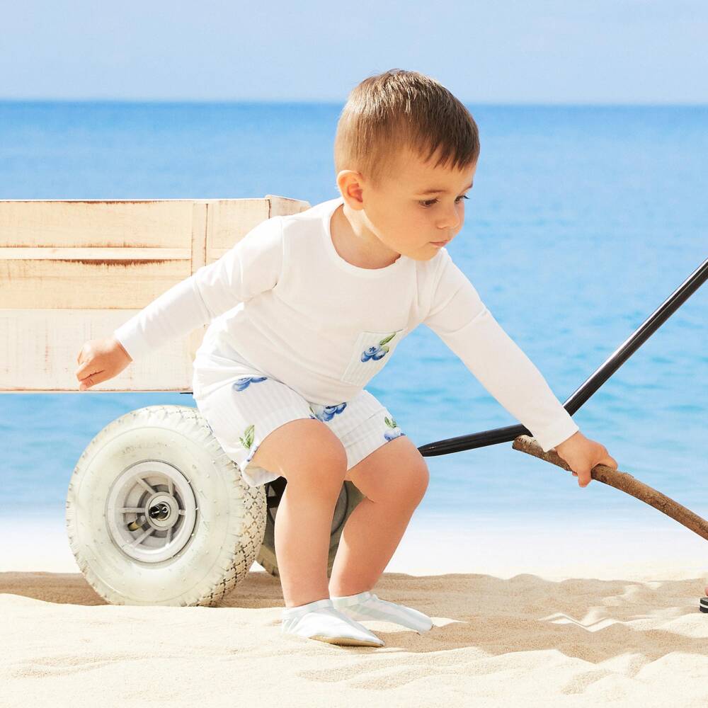 Meia Pata-Boys Green & White Striped Aqua Shoes (UPF50+) | Childrensalon