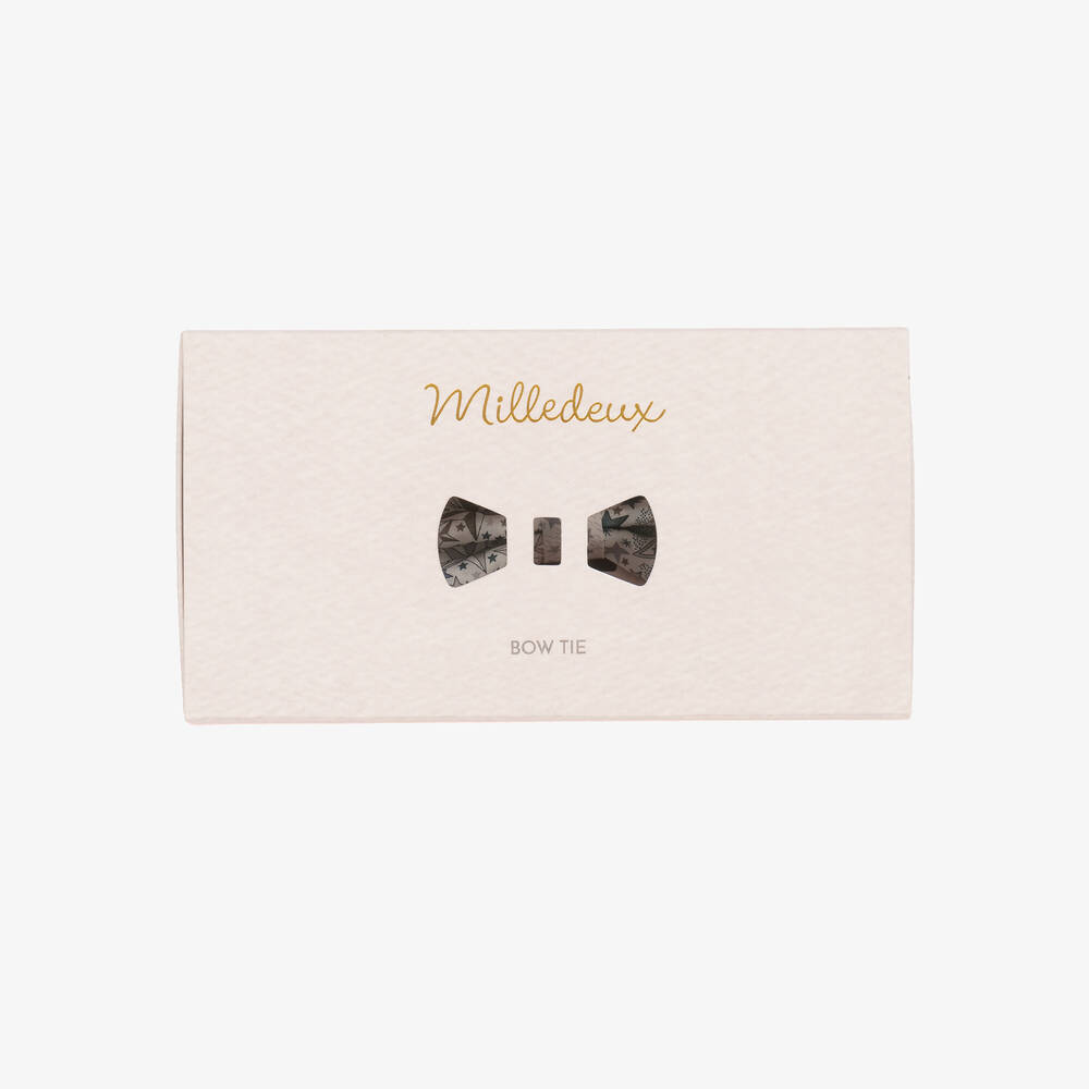 Milledeux-Boys Ivory Star Print Bow Tie (10cm) | Childrensalon