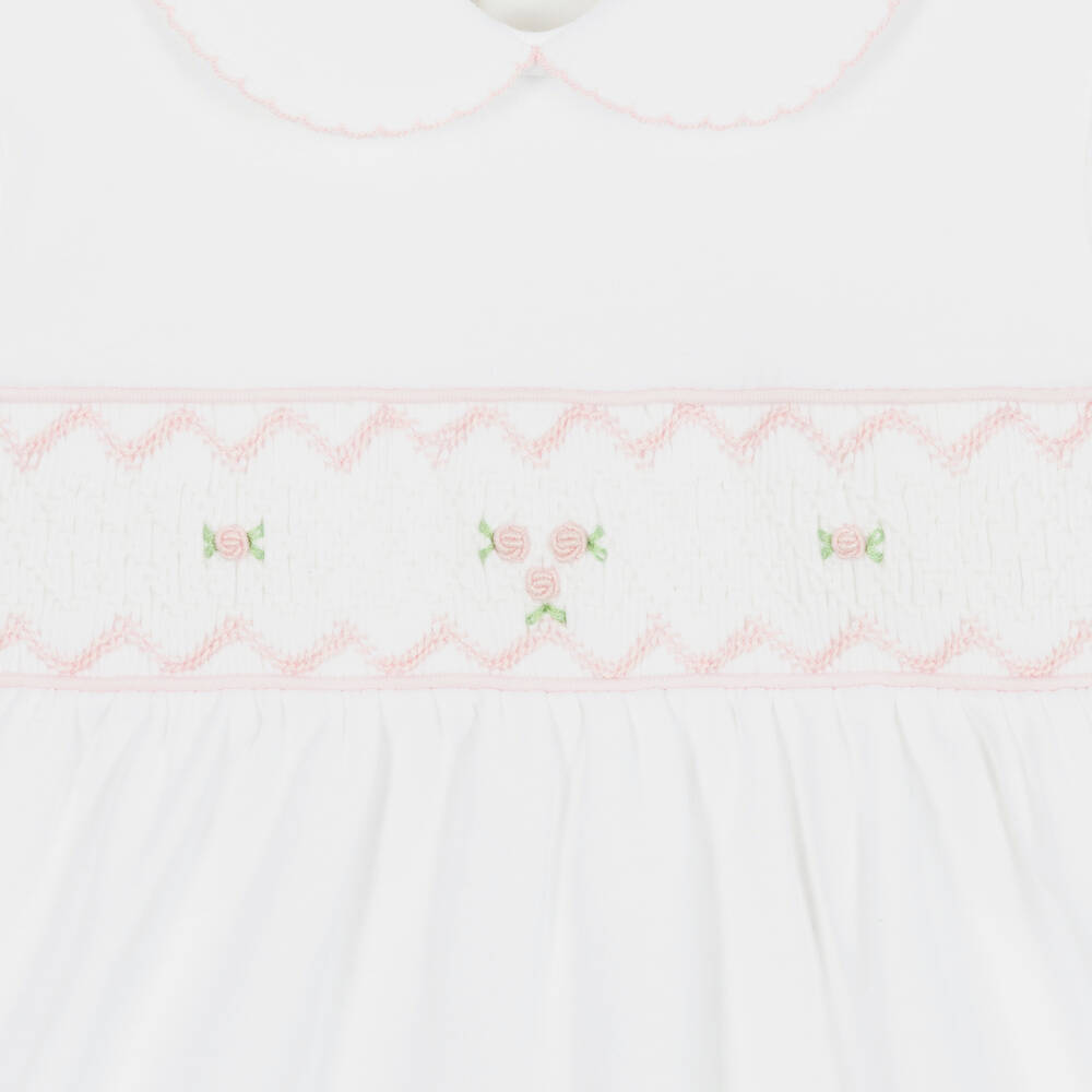 Mini-la-Mode-Белое платье из хлопка пима с присборенной вышивкой | Childrensalon
