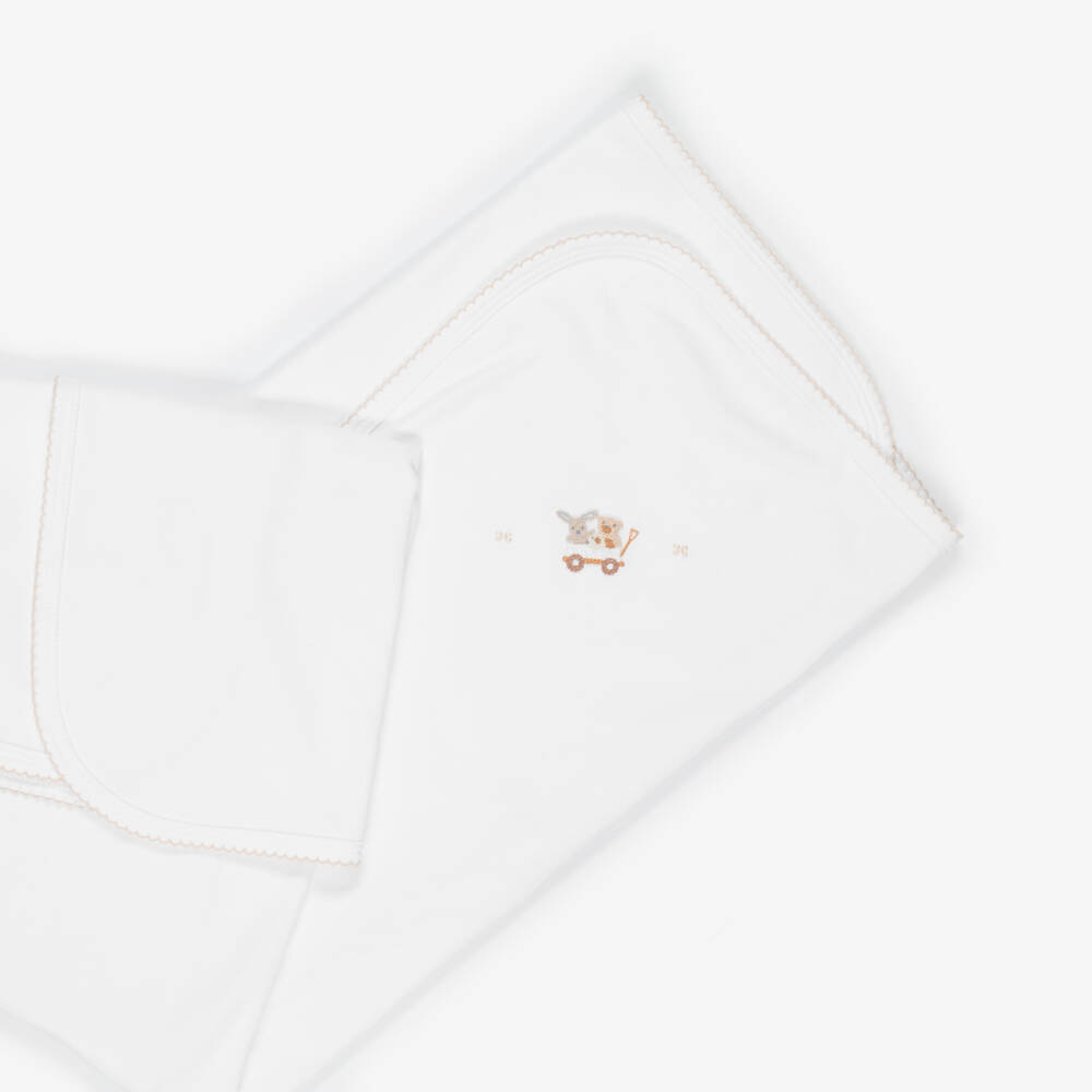 Mini-la-Mode-بطانية قطن بيما لون أبيض مع تطريز عربة ألعاب (95 سم) | Childrensalon