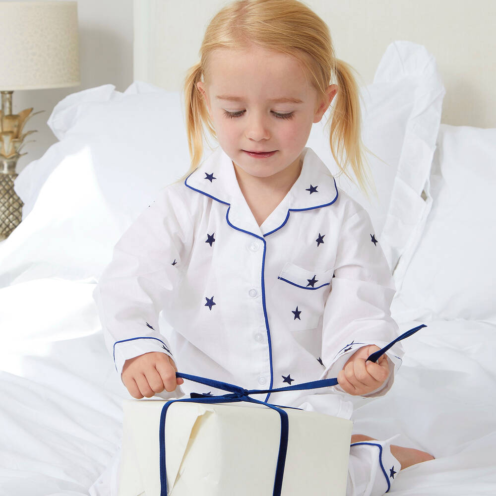 Mini Lunn-بيجاما قطن مطرز لون أبيض للبنات | Childrensalon