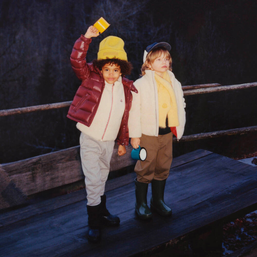 MONCLER ダウンマフラー 赤 MONCLER ダウンマフラー 赤