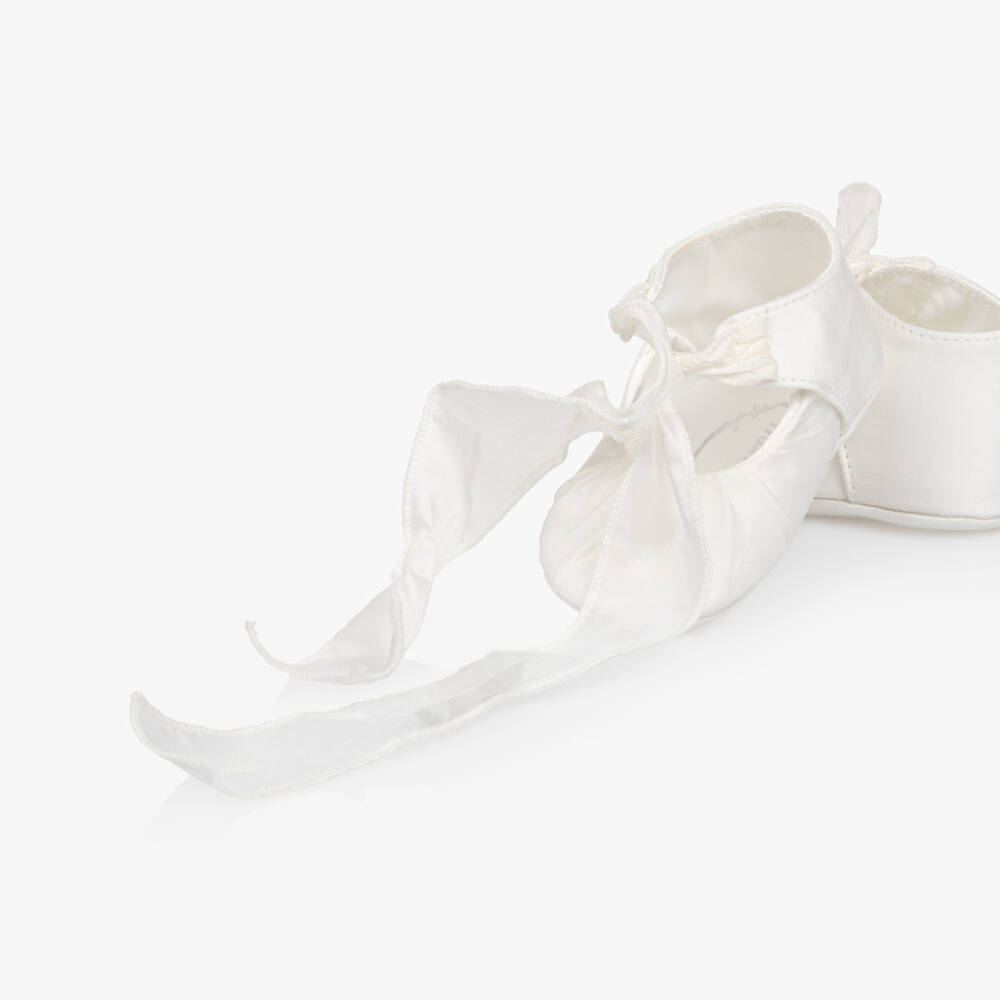 Monnalisa-Girls White Satin & Organza Bow Pre-Walkers | Childrensalon