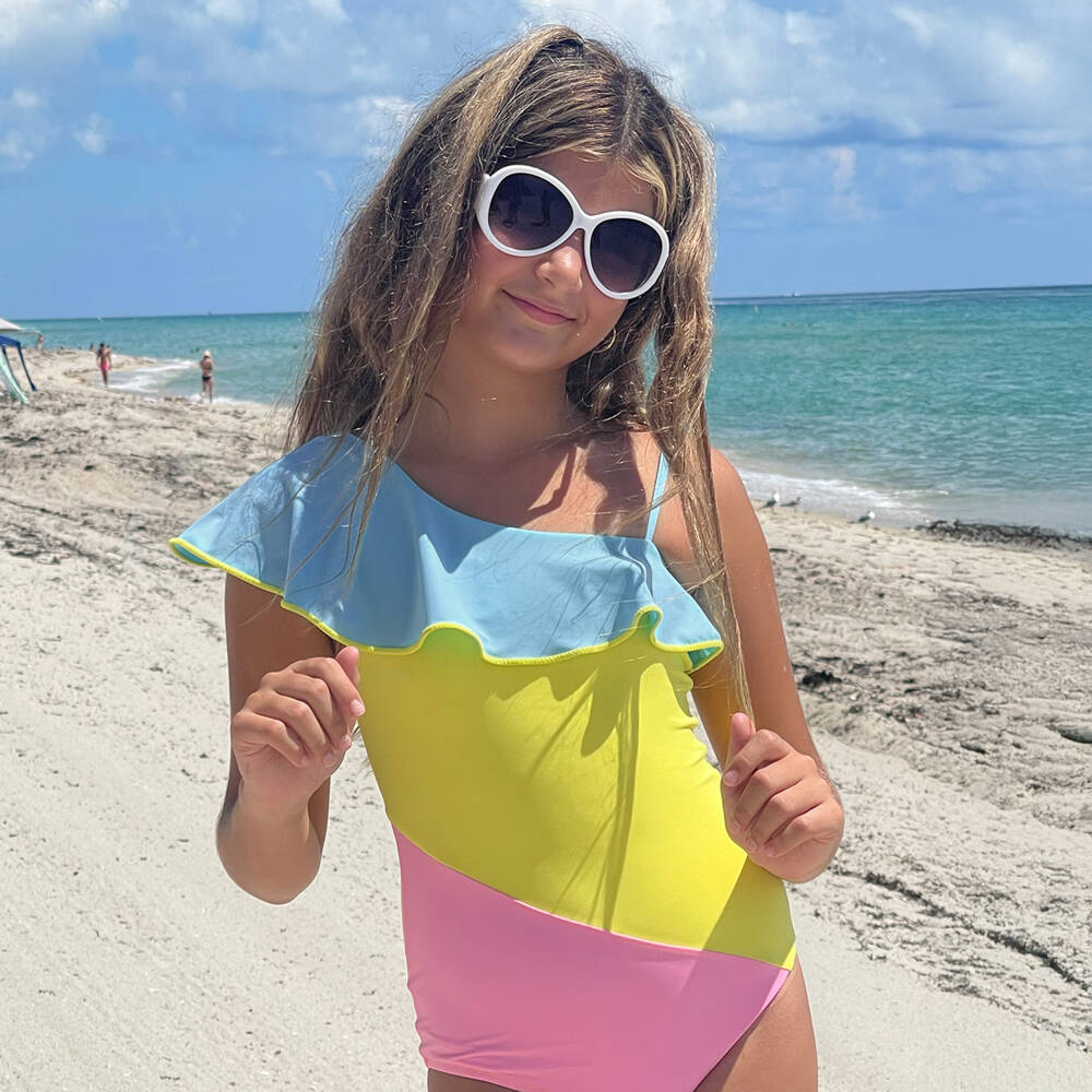 Nessi Byrd-Купальник с воланами желтый и розовый цветной блок для девочек (UV50) | Childrensalon