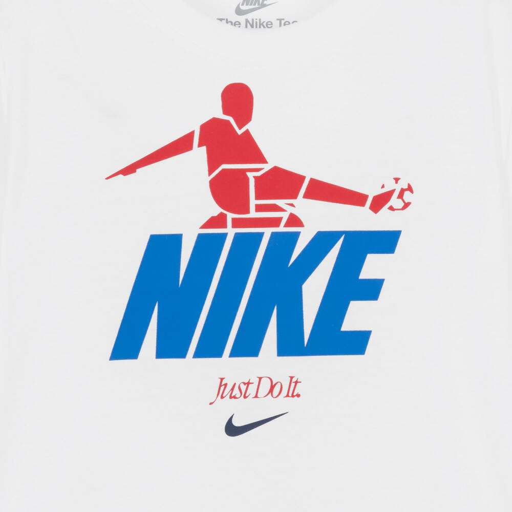 Nike-Boys White Footballer Print T-Shirt | Childrensalon