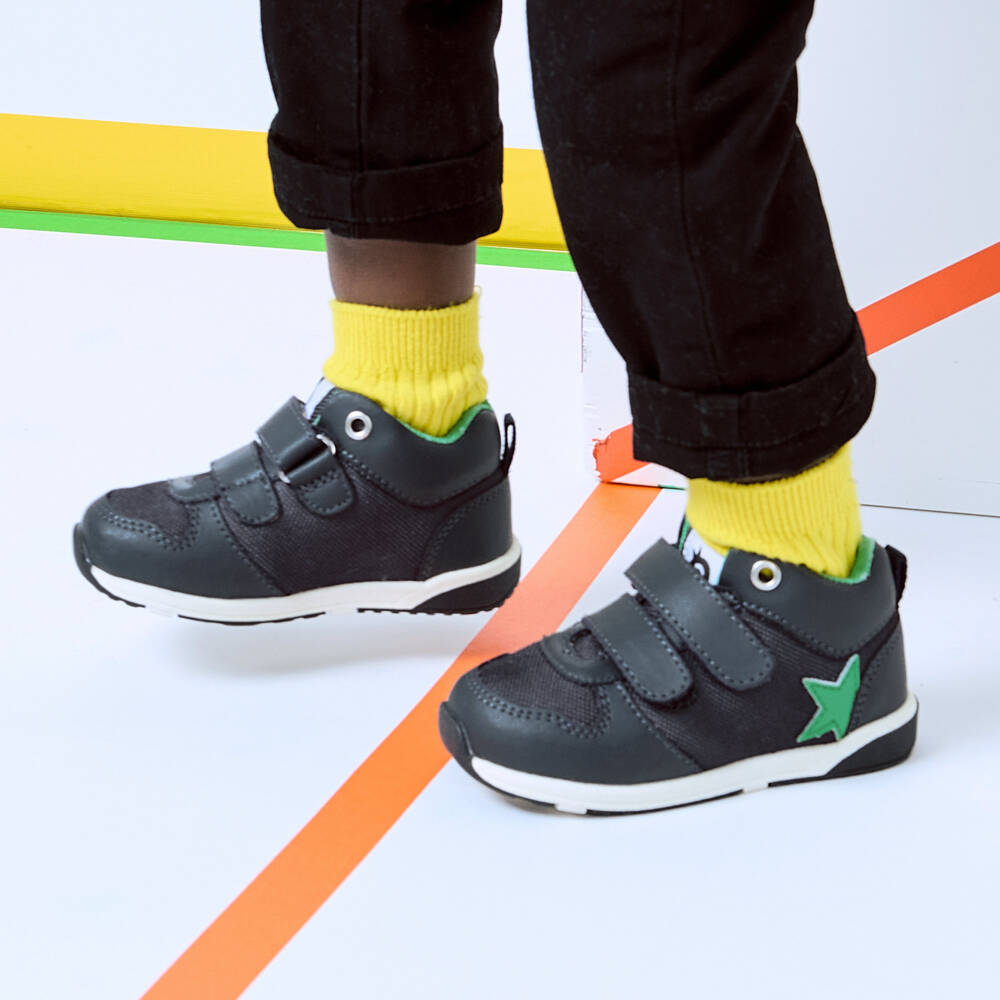 Old Soles-Boys Navy Blue Leather Velcro Trainers with Green Star  | Childrensalon