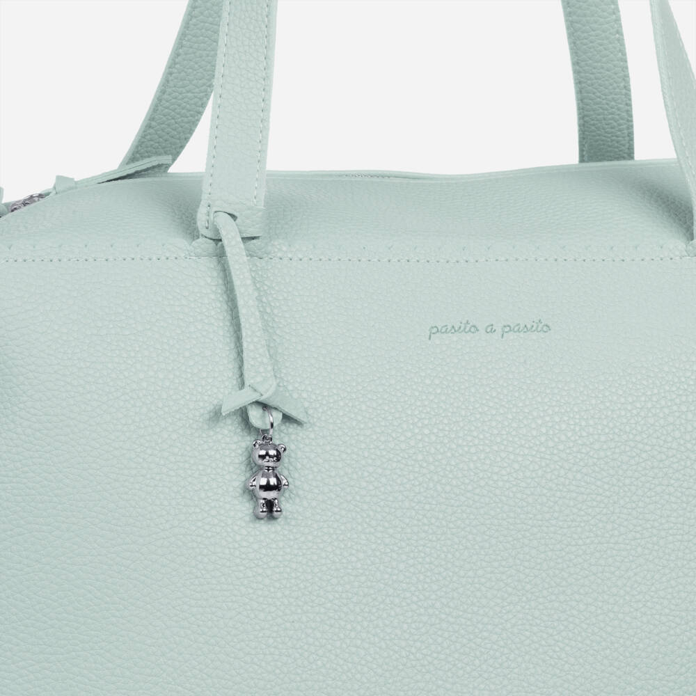 Pasito a Pasito-حقيبة تغيير الحفاضات جلد صناعي لون أخضر (50 سم) | Childrensalon