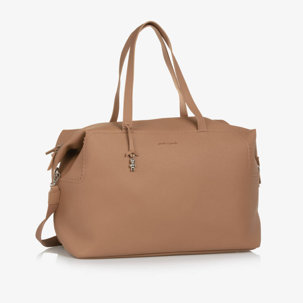 Pasito a Pasito-حقيبة تغيير الحفاضات جلد صناعي لون بني (50 سم) | Childrensalon