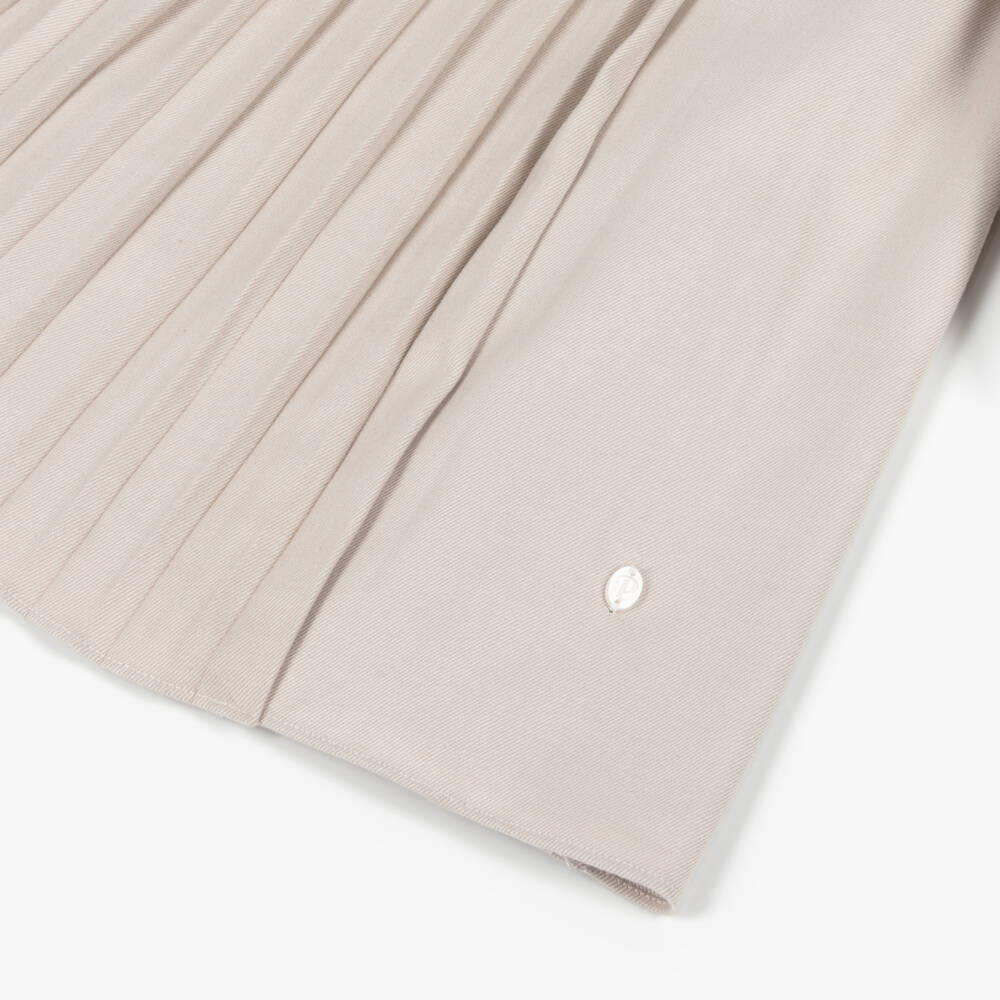 Patachou-Бежевое плиссированное платье из твила с черным бархатным бантом | Childrensalon