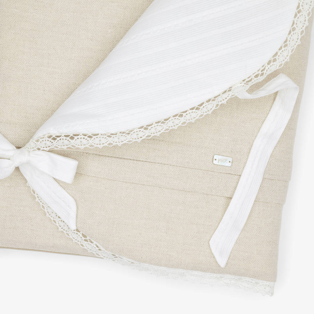 PAZ Rodríguez-Beige Baby Nest with Lace Detail (72cm) | Childrensalon