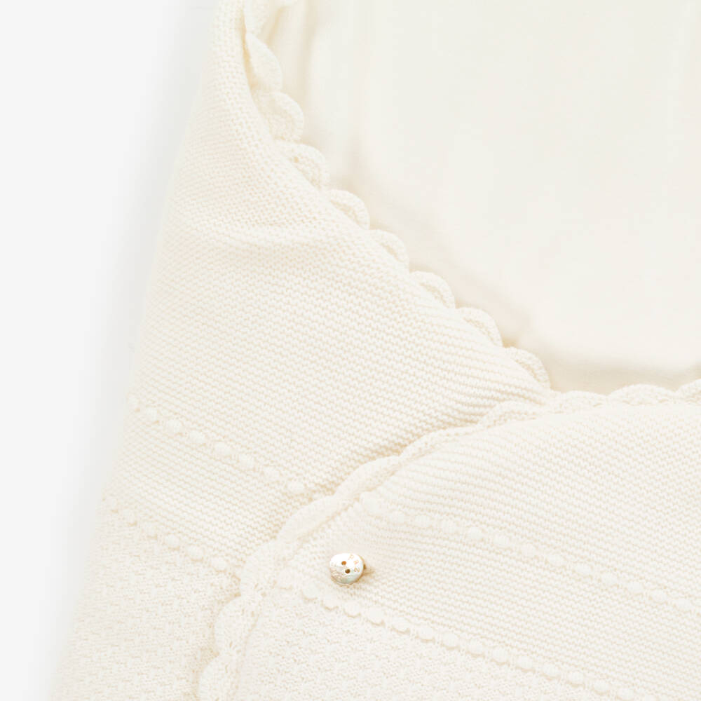 PAZ Rodríguez-Ivory Knitted Baby Nest with Scalloped Trim (75cm) | Childrensalon