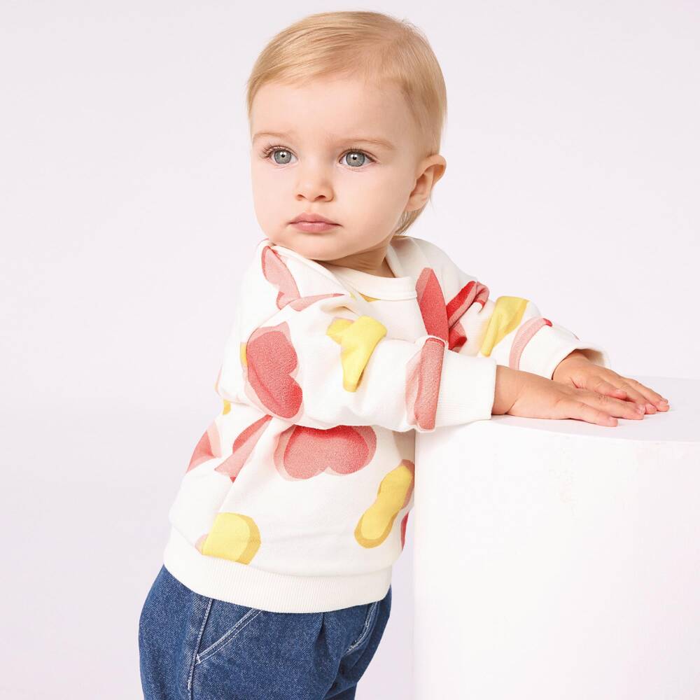 Petit Bateau-سويتشيرت قطن بطبعة قلوب لون عاجي للبنات الرضع | Childrensalon