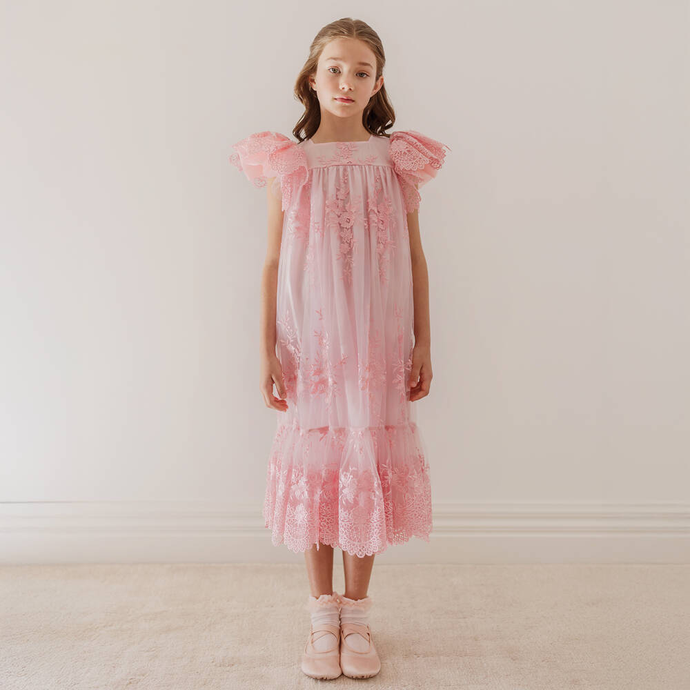 Petite Amalie-Платье розовое из тюля с вышивкой и рукавами-ангелами для девочек | Childrensalon